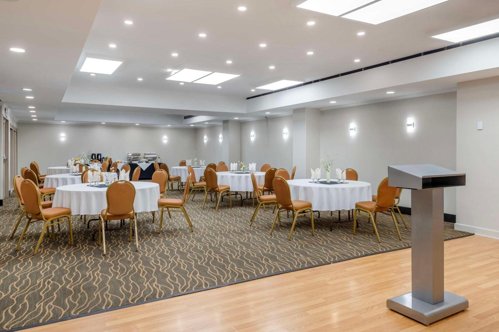 Best Western Plus Ottawa City Centre Экстерьер фото
